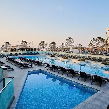 La Playa In Infinity - Parking Mamaia