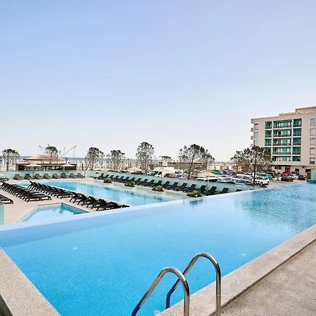 La Playa In Infinity - Parking