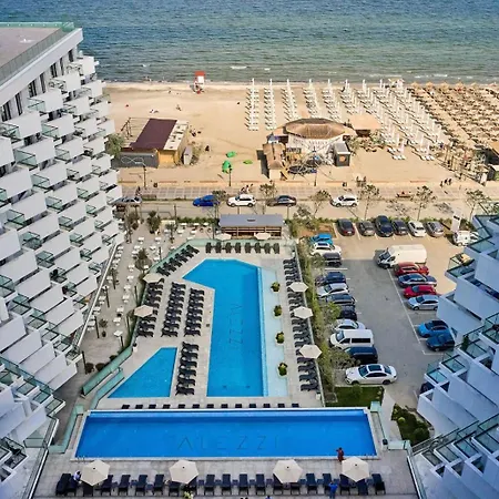 La Playa In Infinity - Parking